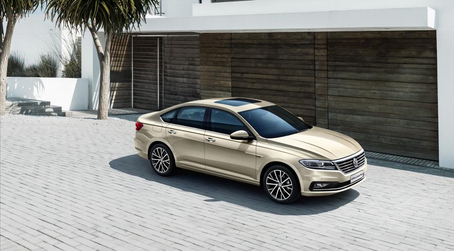  Volkswagen Lavida Plus 2018 года  (фото 24 из 37)